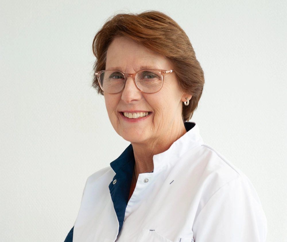 Dinie Heikamp. Dental assistant and prevention assistant.